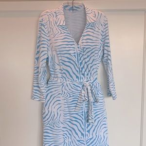 J. McLaughlin Blue & White Print Wrap dress
